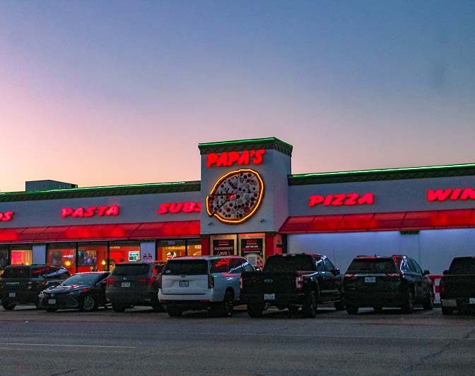 Papa's Pizza restaurant exterior